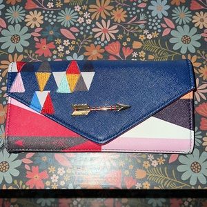Dakota NWOT Wallet